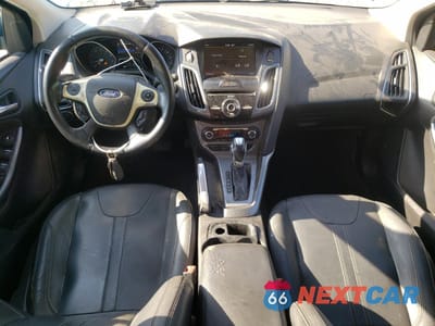 Zdjęcie 8 z 14 samochodu: 2012 FORD FOCUS TITANIUM VIN:1FAHP3N25CL230197 - miniatura