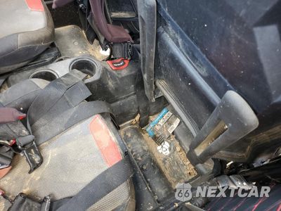 Czwarte zdjęcie samochodu z boku: 2020 POLARIS RZR XP 4 TURBO VIN:3NSN4E929LF799793 - miniatura