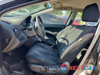 Zdjęcie 7 z 12 samochodu: 2013 MAZDA MAZDA2 VIN:JM1DE1LZ4D0157748 - miniatura