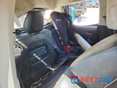 Zdjęcie 10 z 12 samochodu: 2019 GMC CANYON DENALI VIN:1GTP6EE1XK1211649 - miniatura