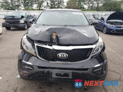 Piąte zdjęcie samochodu w środku: 2016 KIA SPORTAGE LX VIN:KNDPB3AC8G7842959 - miniatura
