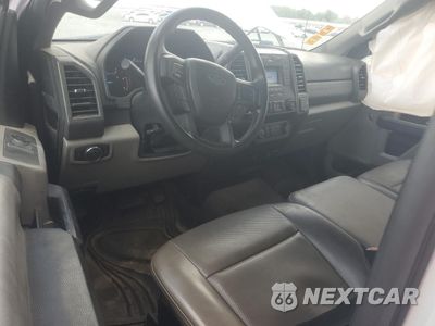 Zdjęcie 8 z 13 samochodu: 2020 FORD F550 SUPER DUTY VIN:1FDUF5GT2LDA02015 - miniatura