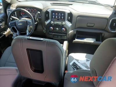 Zdjęcie 8 z 12 samochodu: 2021 CHEVROLET SILVERADO K3500 LT VIN:1GC4YTEY2MF152276 - miniatura