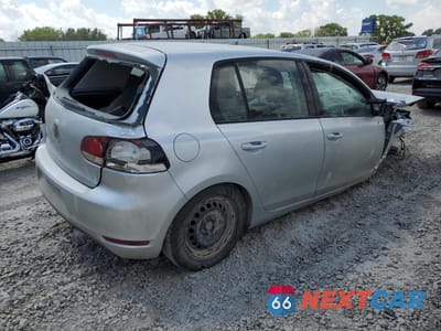 Trzecie zdjęcie samochodu z tyłu: 2013 VOLKSWAGEN GOLF VIN:WVWDB7AJ9DW011853 - miniatura