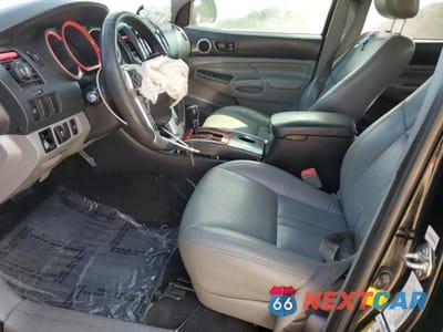 Zdjęcie 7 z 13 samochodu: 2014 TOYOTA TACOMA DOUBLE CAB VIN:5TFLU4EN7EX093921 - miniatura