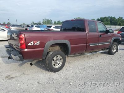 Trzecie zdjęcie samochodu z tyłu: 2003 CHEVROLET SILVERADO K2500 HEAVY DUTY VIN:1GCHK29123E141180 - miniatura