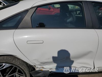 Zdjęcie 11 z 13 samochodu: 2023 HYUNDAI IONIQ 6 SEL VIN:KMHM34AC5PA040888 - miniatura