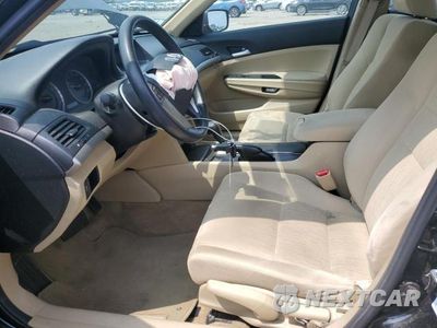 Zdjęcie 7 z 12 samochodu: 2011 HONDA ACCORD LX VIN:1HGCP2F39BA119184 - miniatura