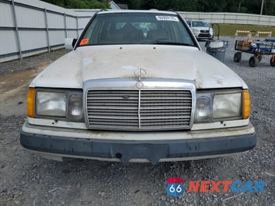 Piąte zdjęcie samochodu w środku: 1992 MERCEDES-BENZ 300 TE VIN:WDBEA90D5NF207500 - miniatura