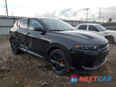 Czwarte zdjęcie samochodu z boku: 2024 DODGE HORNET R/T VIN:ZACPDFCW3R3A20750 - miniatura