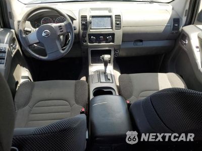 Zdjęcie 8 z 13 samochodu: 2010 NISSAN PATHFINDER S VIN:5N1AR1NNXAC628714 - miniatura