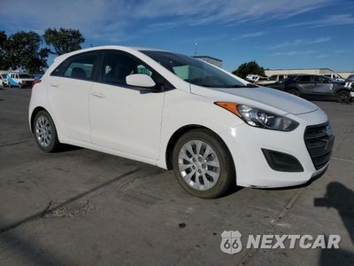Czwarte zdjęcie samochodu z boku: 2016 HYUNDAI ELANTRA GT VIN:KMHD35LH3GU257174 - miniatura