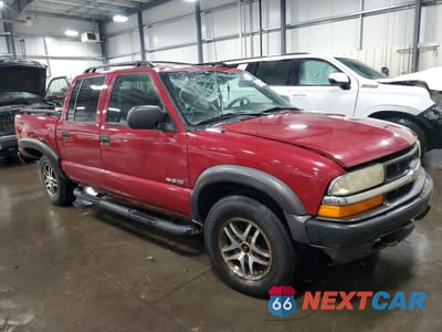 Czwarte zdjęcie samochodu z boku: 2003 CHEVROLET S TRUCK S10 VIN:1GCDT13X93K158773 - miniatura