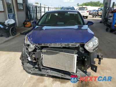 Piąte zdjęcie samochodu w środku: 2019 KIA FORTE FE VIN:3KPF24AD2KE124651 - miniatura