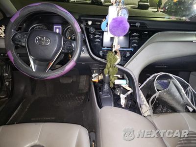 Zdjęcie 8 z 12 samochodu: 2018 TOYOTA CAMRY L VIN:4T1B11HK1JU016778 - miniatura