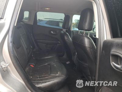 Zdjęcie 10 z 15 samochodu: 2018 JEEP COMPASS LATITUDE VIN:3C4NJCBB7JT186661 - miniatura