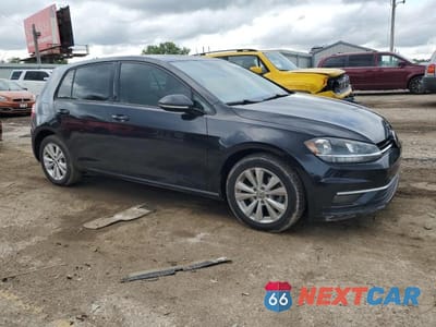 Czwarte zdjęcie samochodu z boku: 2018 VOLKSWAGEN GOLF S VIN:3VWG17AU5JM263134 - miniatura