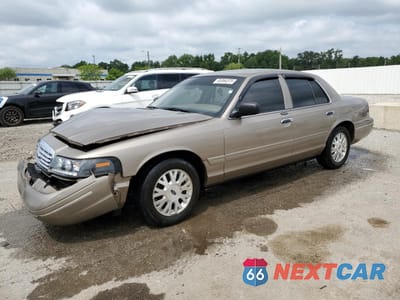 2004 FORD CROWN VICTORIA LX 2FAFP74W34X118845 - główne zdjęcie licytacji z USA - miniatura