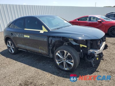 Czwarte zdjęcie samochodu z boku: 2023 AUDI Q5 SPORTBACK PRM PLS 45 VIN:WA15AAFY7P2015934 - miniatura