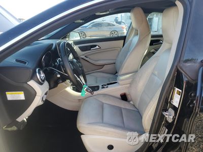 Zdjęcie 7 z 14 samochodu: 2014 MERCEDES-BENZ CLA 250 VIN:WDDSJ4EB5EN086204 - miniatura