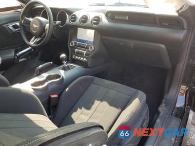 Zdjęcie 8 z 11 samochodu: 2021 FORD MUSTANG VIN:1FA6P8THXM5127178 - miniatura