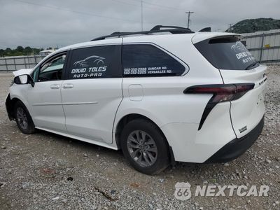 Drugie zdjęcie samochodu z przodu: 2024 TOYOTA SIENNA LE VIN:5TDKRKEC9RS182546 - miniatura