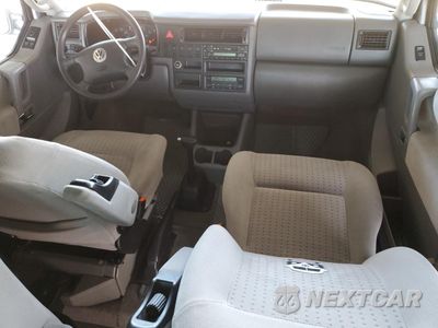 Zdjęcie 8 z 13 samochodu: 2003 VOLKSWAGEN EUROVAN MV VIN:WV2MB470X3H021096 - miniatura