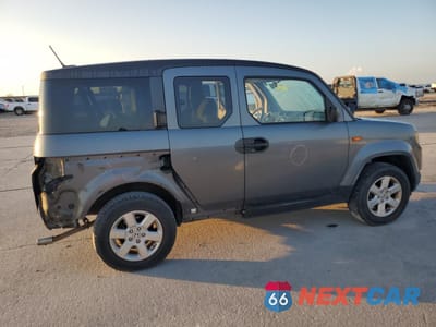 Trzecie zdjęcie samochodu z tyłu: 2010 HONDA ELEMENT EX VIN:5J6YH1H75AL005420 - miniatura