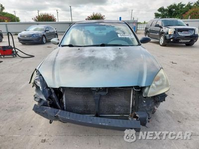Piąte zdjęcie samochodu w środku: 2003 NISSAN ALTIMA BASE VIN:1N4AL11D13C183968 - miniatura