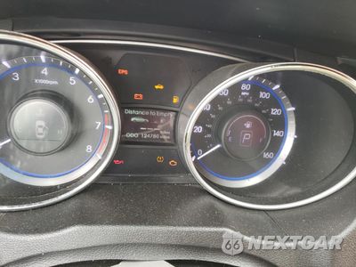 Zdjęcie 9 z 14 samochodu: 2011 HYUNDAI SONATA SE VIN:5NPEC4ACXBH038080 - miniatura