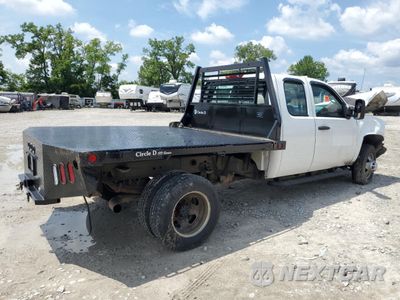 Trzecie zdjęcie samochodu z tyłu: 2010 CHEVROLET SILVERADO C3500 VIN:1GB8CZBK9AZ254997 - miniatura