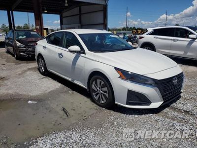 Czwarte zdjęcie samochodu z boku: 2023 NISSAN ALTIMA S VIN:1N4BL4BVXPN302429 - miniatura