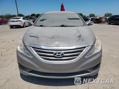 Piąte zdjęcie samochodu w środku: 2014 HYUNDAI SONATA GLS VIN:5NPEB4AC5EH902461 - miniatura