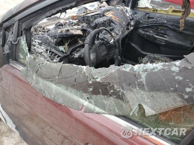Zdjęcie 8 z 11 samochodu: 2018 FORD ESCAPE SE VIN:1FMCU9GD2JUB63740 - miniatura