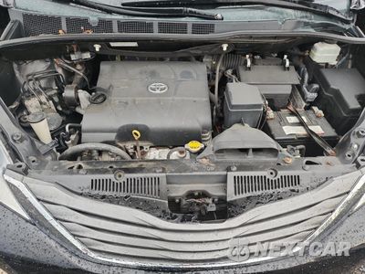 Zdjęcie 12 z 13 samochodu: 2014 TOYOTA SIENNA XLE VIN:5TDYK3DC1ES526340 - miniatura