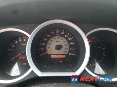 Zdjęcie 9 z 12 samochodu: 2005 TOYOTA TACOMA VIN:5TENX22N15Z133234 - miniatura
