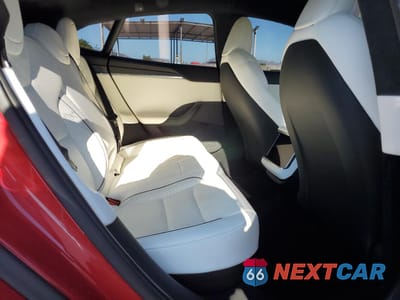 Zdjęcie 10 z 12 samochodu: 2022 TESLA MODEL S VIN:5YJSA1E66NF460796 - miniatura