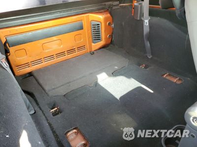 Zdjęcie 10 z 14 samochodu: 2010 JEEP WRANGLER SPORT VIN:1J4AA2D13AL196574 - miniatura