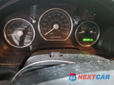 Zdjęcie 9 z 12 samochodu: 2007 LINCOLN MARK LT VIN:5LTPW18527FJ00852 - miniatura