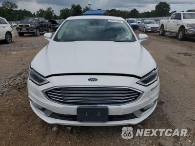Piąte zdjęcie samochodu w środku: 2017 FORD FUSION SE HYBRID VIN:3FA6P0LUXHR409533 - miniatura