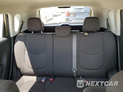 Zdjęcie 10 z 13 samochodu: 2013 KIA SOUL VIN:KNDJT2A56D7623069 - miniatura