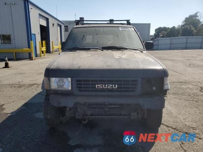Piąte zdjęcie samochodu w środku: 1996 ISUZU TROOPER S VIN:JACDJ58V7T7914042 - miniatura