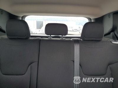 Zdjęcie 10 z 13 samochodu: 2018 JEEP RENEGADE LATITUDE VIN:ZACCJBBB0JPG73452 - miniatura