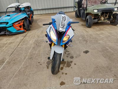 Drugie zdjęcie samochodu z przodu: 2015 BMW S 1000 RR VIN:WB10D2101FZ352701 - miniatura