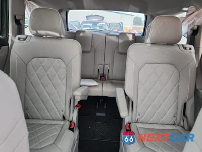 Zdjęcie 10 z 15 samochodu: 2025 VOLKSWAGEN ATLAS SEL PREMIUM R-LINE VIN:1V2FR2CA3SC556366 - miniatura