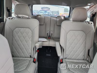 Zdjęcie 10 z 15 samochodu: 2025 VOLKSWAGEN ATLAS SEL PREMIUM R-LINE VIN:1V2FR2CA3SC556366 - miniatura