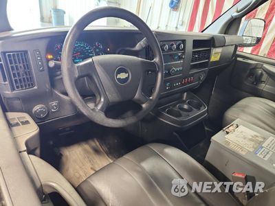 Zdjęcie 8 z 13 samochodu: 2015 CHEVROLET EXPRESS G2500 VIN:1GCWGFCF3F1214380 - miniatura