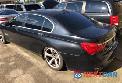 Trzecie zdjęcie samochodu z tyłu: 2012 BMW 750 LXI VIN:WBAKC8C58CC435970 - miniatura