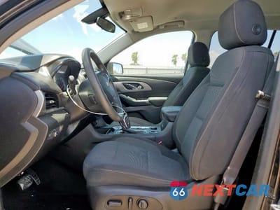 Zdjęcie 7 z 12 samochodu: 2018 CHEVROLET TRAVERSE LS VIN:1GNEVLKW1JJ152558 - miniatura