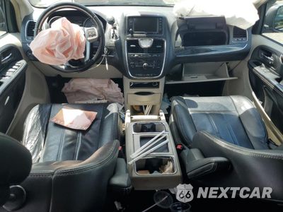 Zdjęcie 8 z 12 samochodu: 2012 CHRYSLER TOWN & COUNTRY TOURING VIN:2C4RC1BG2CR227599 - miniatura
